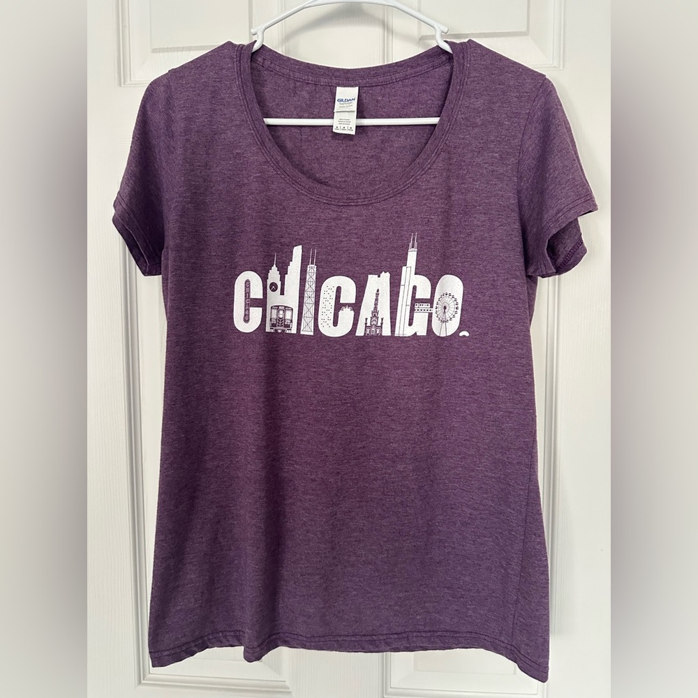 ❤️Chicago Purple T-Shirt Size M